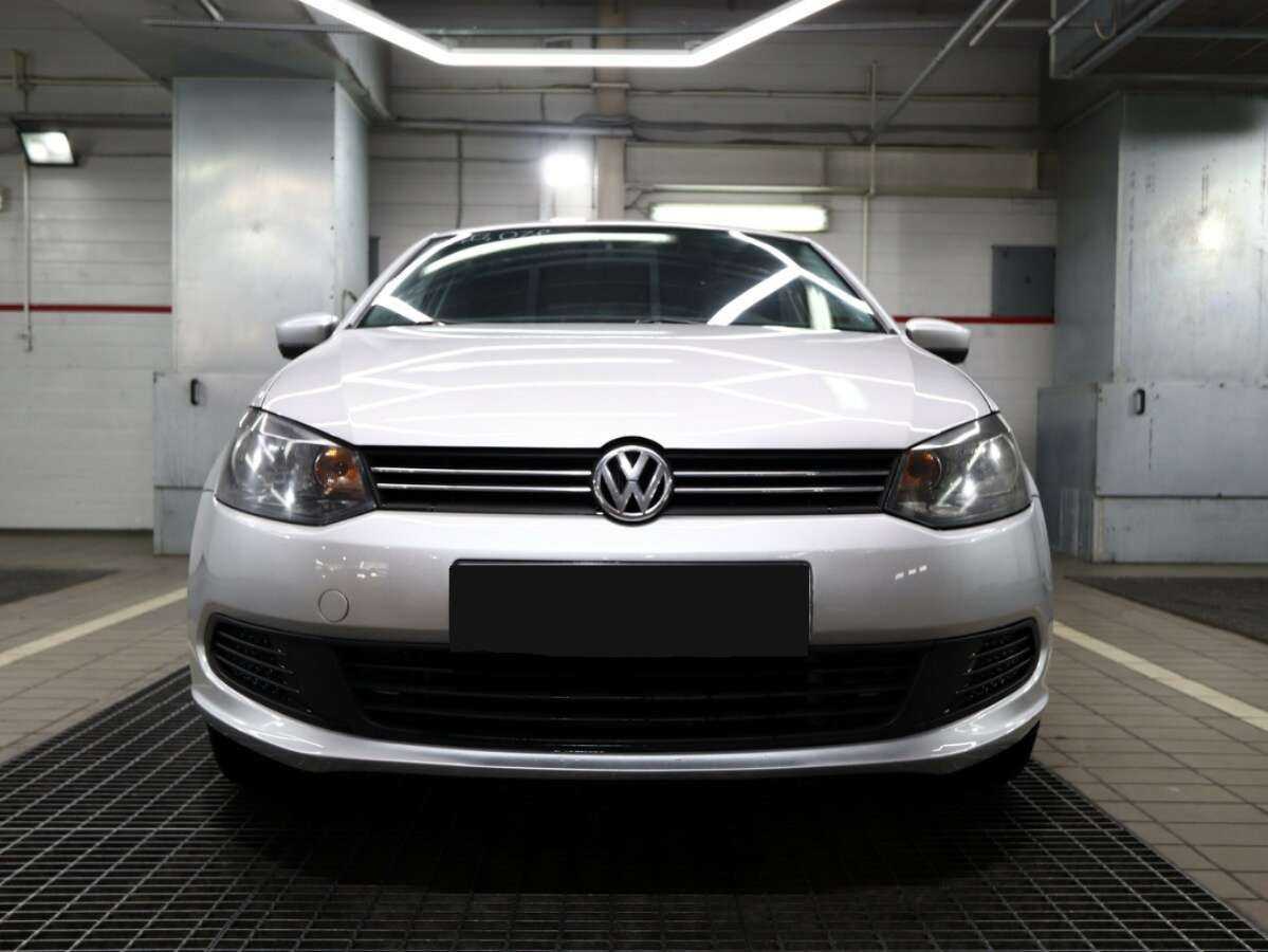 Volkswagen Polo с пробегом — 2012 год. Фото: #2