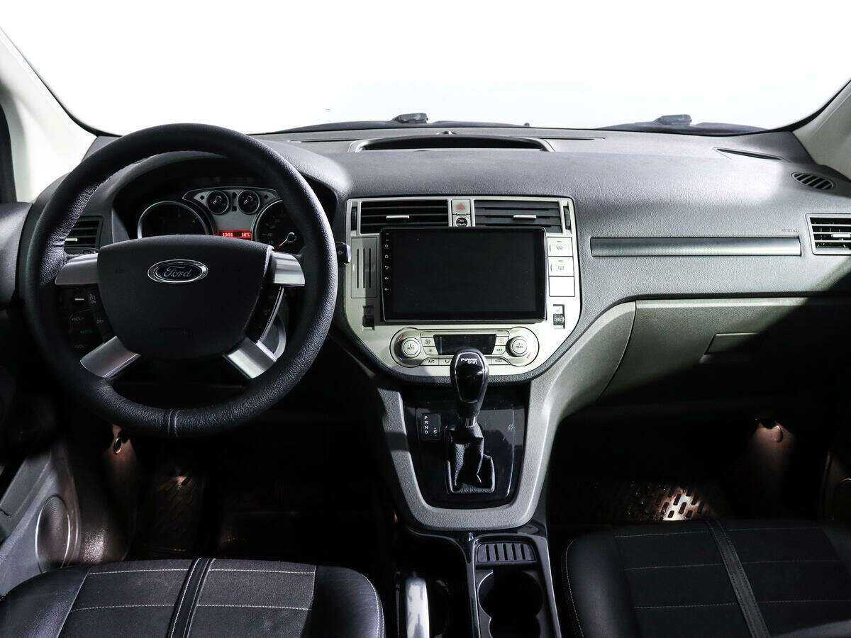 Ford Kuga с пробегом — 2012 год. Фото: #9