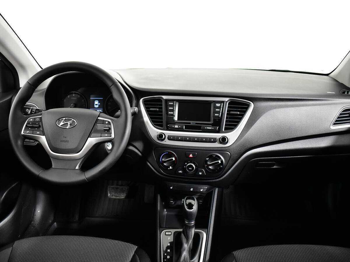 Hyundai Solaris с пробегом — 2017 год. Фото: #11
