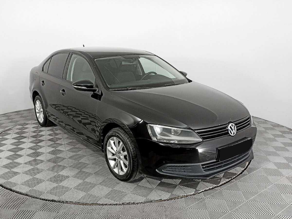 Volkswagen Jetta с пробегом — 2014 год. Фото: #2