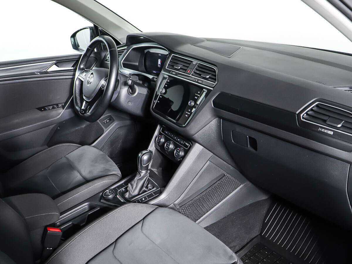 Volkswagen Tiguan с пробегом — 2018 год. Фото: #8