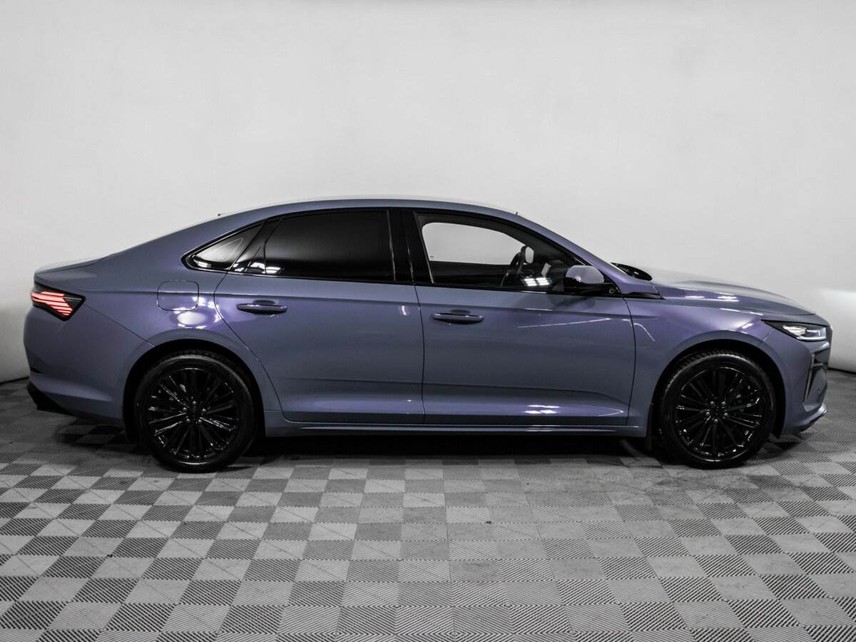 Geely Preface с пробегом — 2024 год. Фото: #3