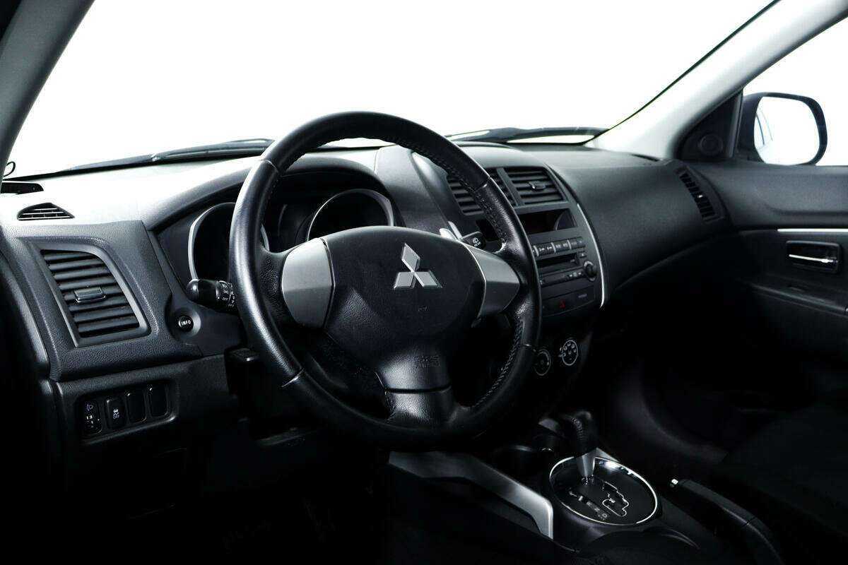 Mitsubishi ASX с пробегом — 2012 год. Фото: #12