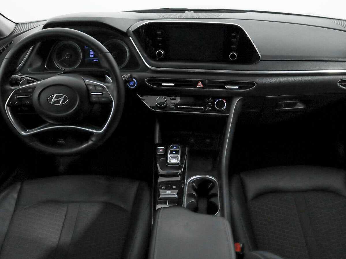 Hyundai Sonata с пробегом — 2021 год. Фото: #10