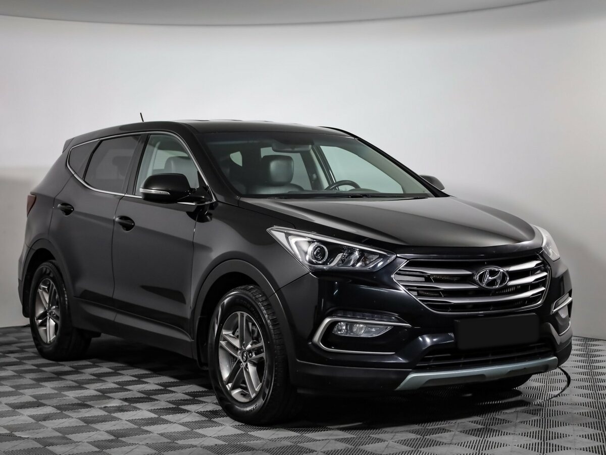 Hyundai Santa Fe с пробегом — 2016 год. Фото: #2