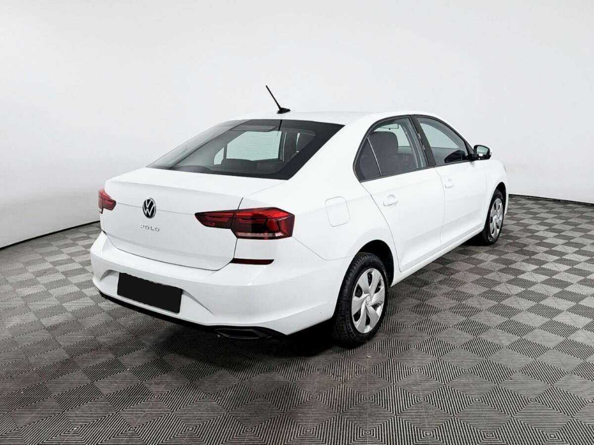 Volkswagen Polo с пробегом — 2021 год. Фото: #3
