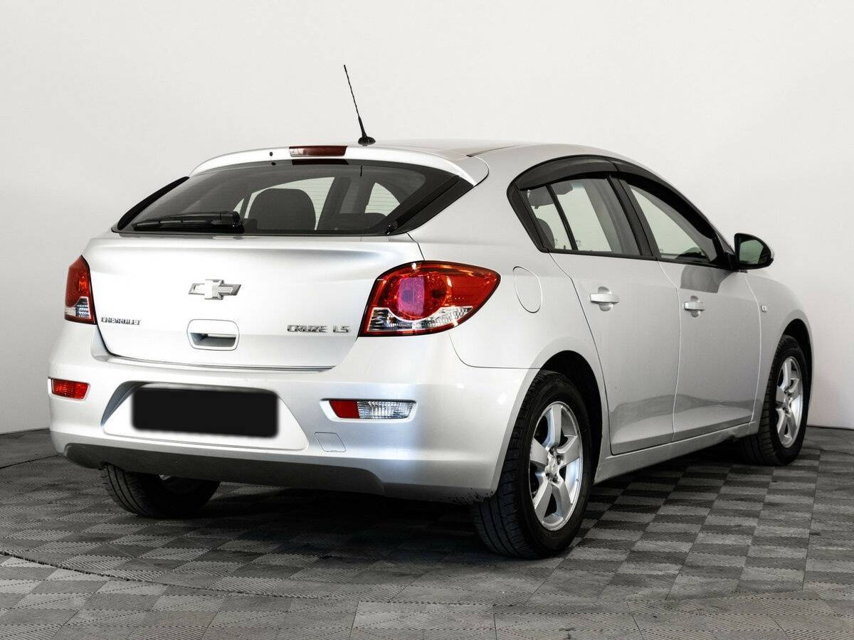 Chevrolet Cruze с пробегом — 2012 год. Фото: #3