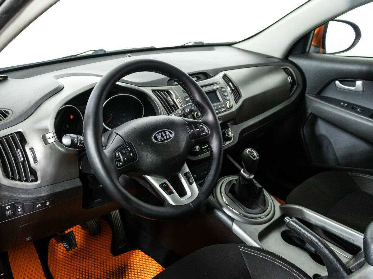 Kia Sportage с пробегом — 2014 год. Фото: #10
