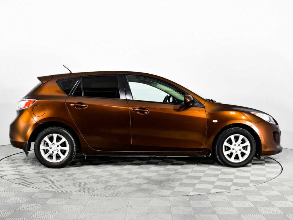 Mazda 3 с пробегом — 2012 год. Фото: #3