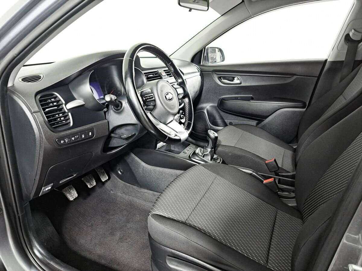 Kia Rio с пробегом — 2018 год. Фото: #11