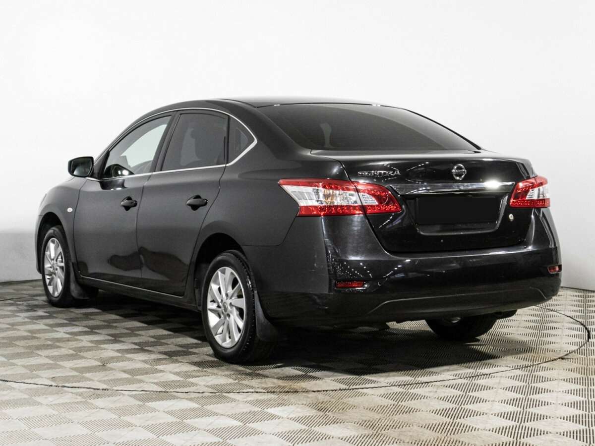 Nissan Sentra с пробегом — 2015 год. Фото: #6
