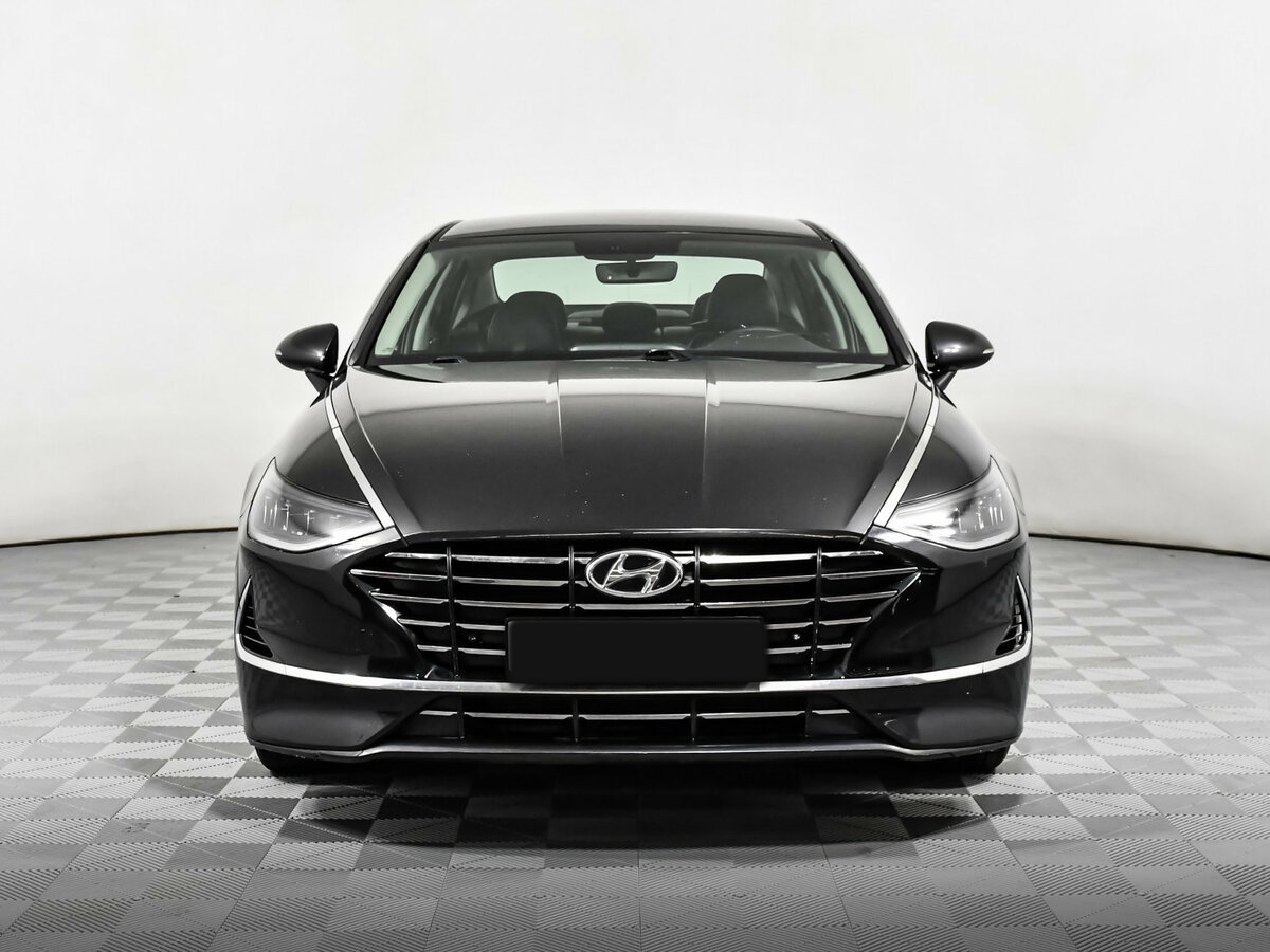 Hyundai Sonata с пробегом — 2021 год. Фото: #1