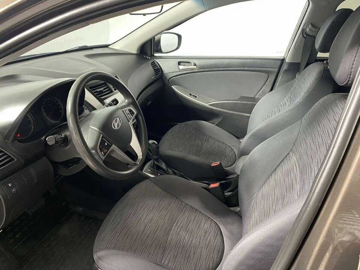 Hyundai Solaris с пробегом — 2016 год. Фото: #8