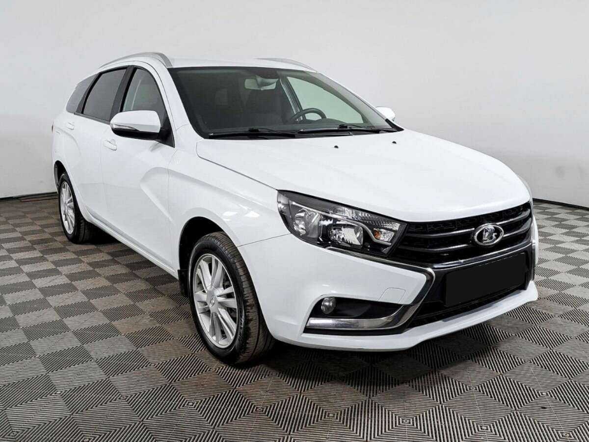 Lada (ВАЗ) Vesta с пробегом — 2018 год. Фото: #2