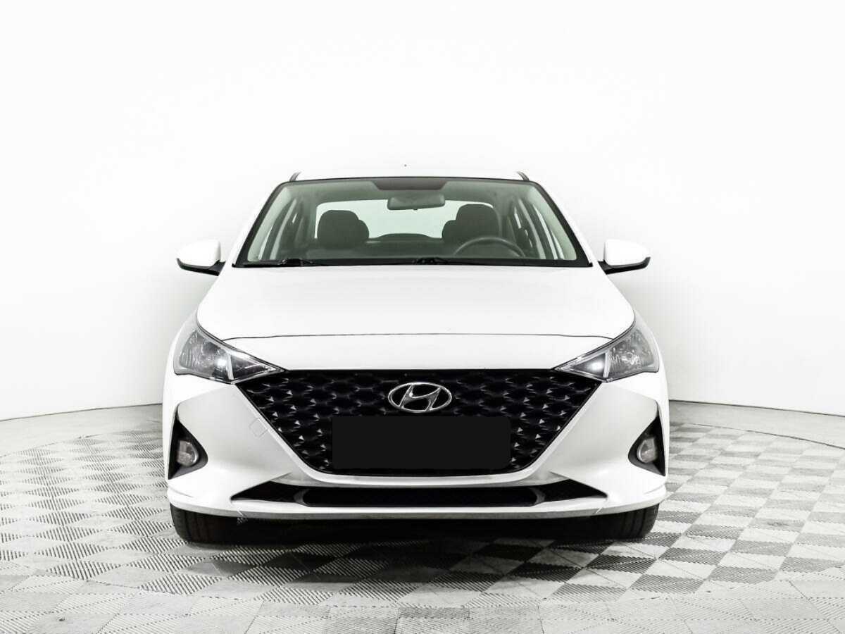 Hyundai Solaris с пробегом — 2021 год. Фото: #1