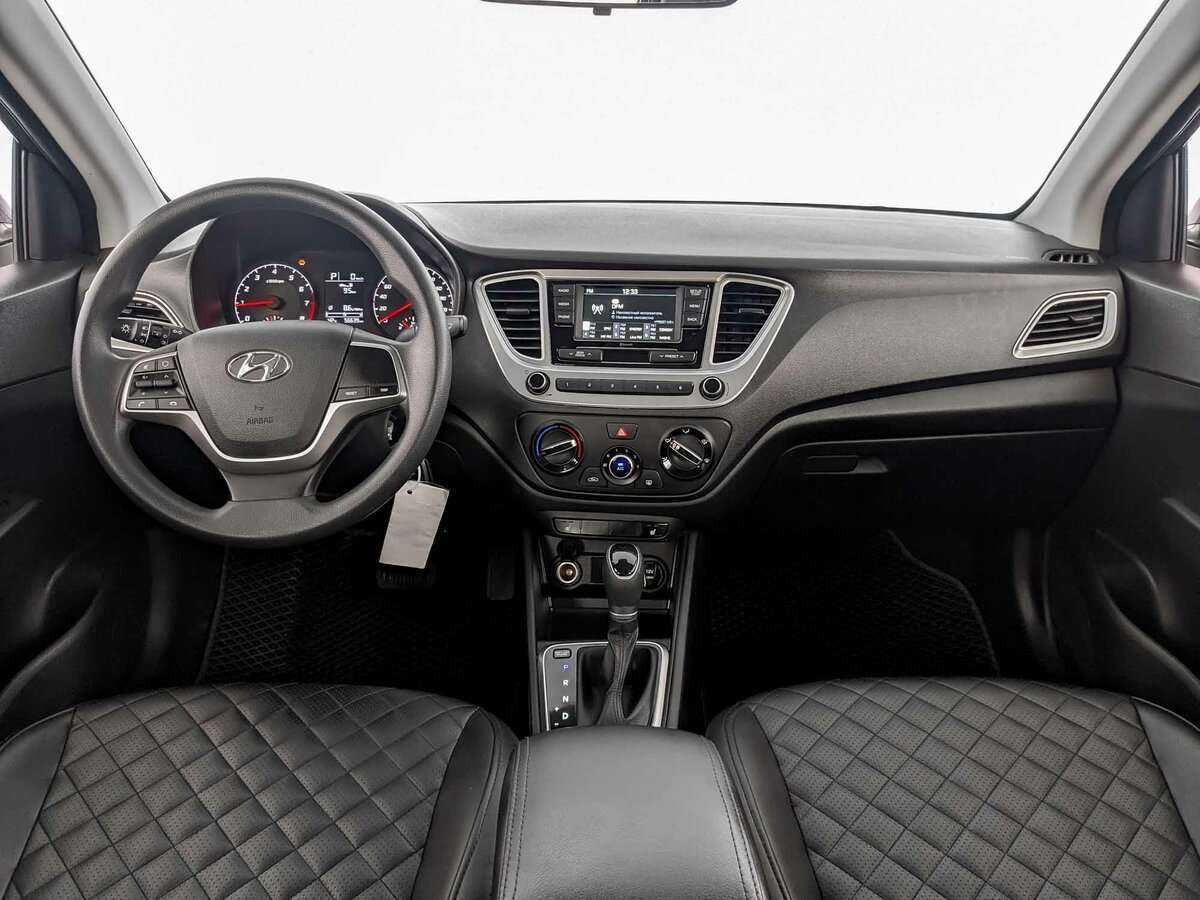 Hyundai Solaris с пробегом — 2021 год. Фото: #11