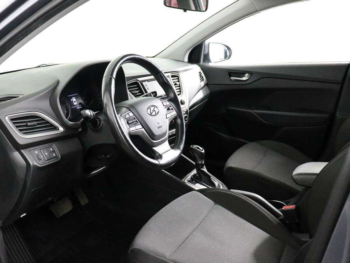 Hyundai Solaris с пробегом — 2017 год. Фото: #6