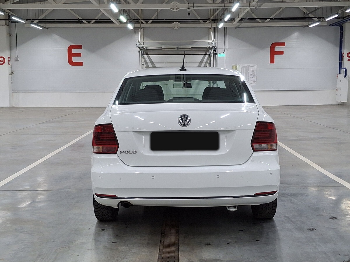 Volkswagen Polo с пробегом — 2019 год. Фото: #5