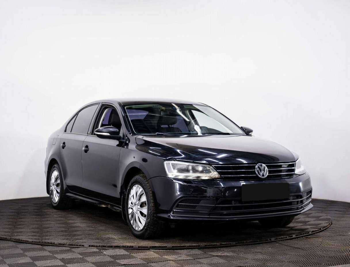 Volkswagen Jetta с пробегом — 2016 год. Фото: #2