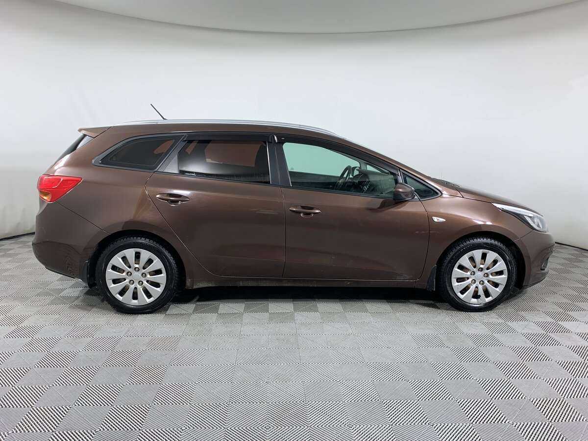Kia Ceed с пробегом — 2014 год. Фото: #3