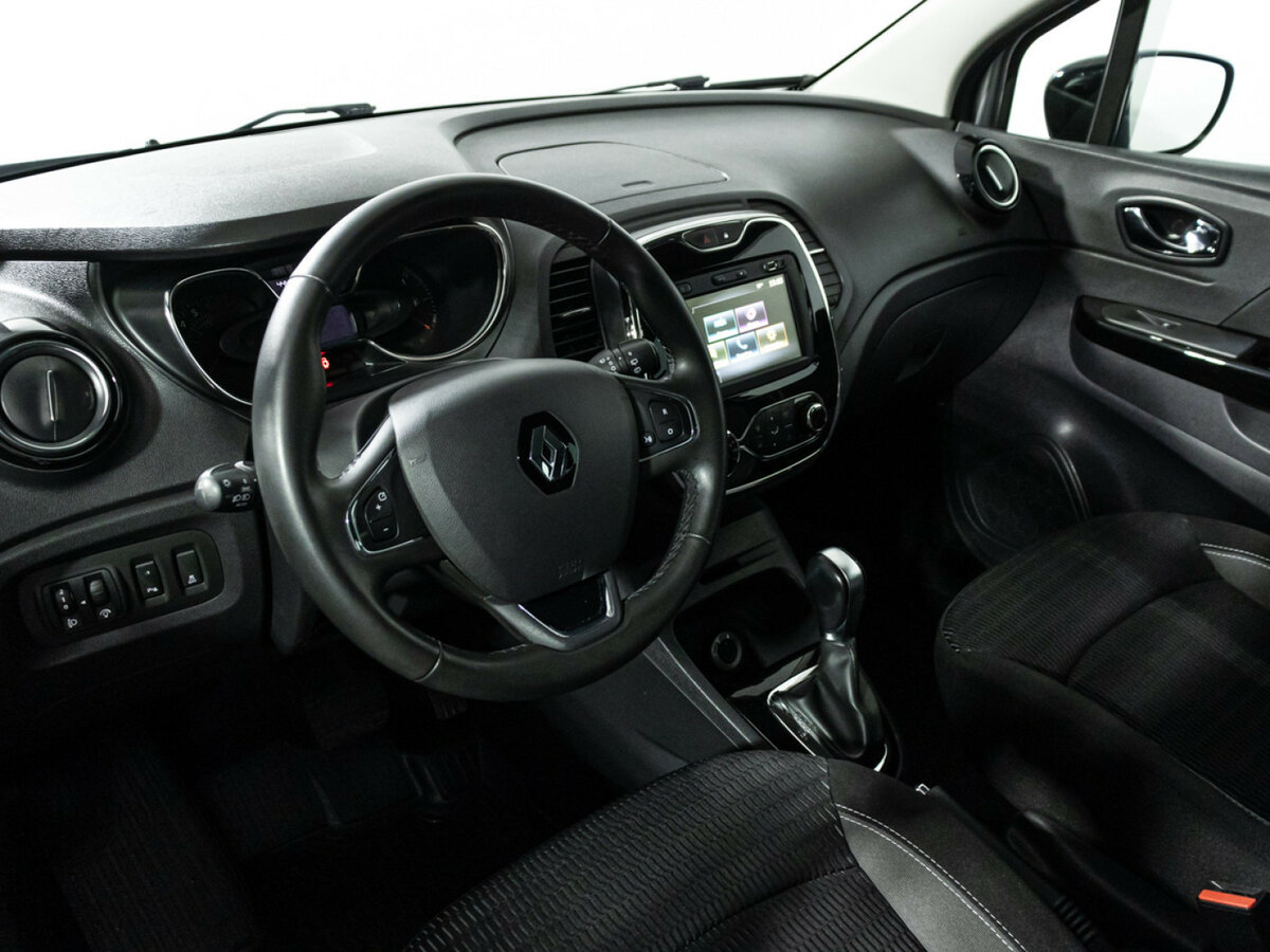 Renault Kaptur с пробегом — 2017 год. Фото: #8