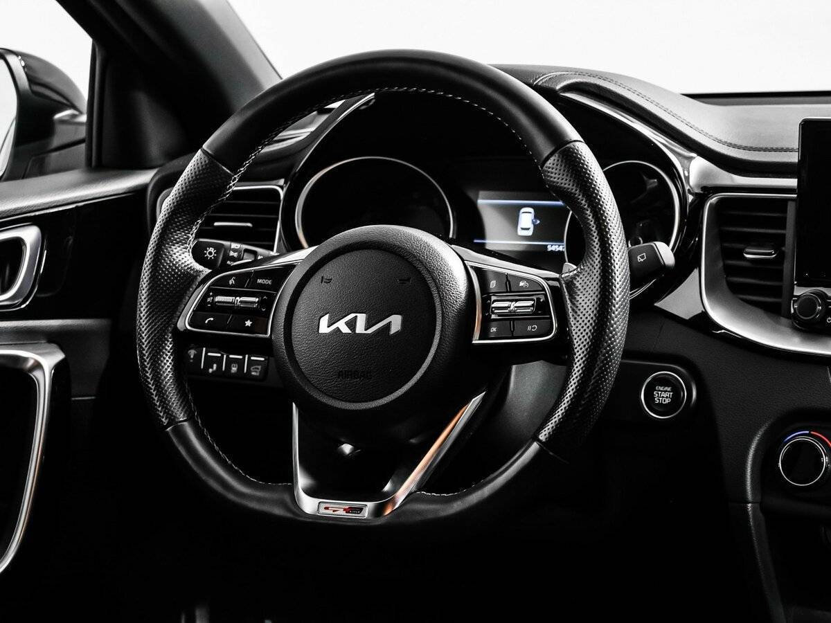 Kia Ceed с пробегом — 2021 год. Фото: #11
