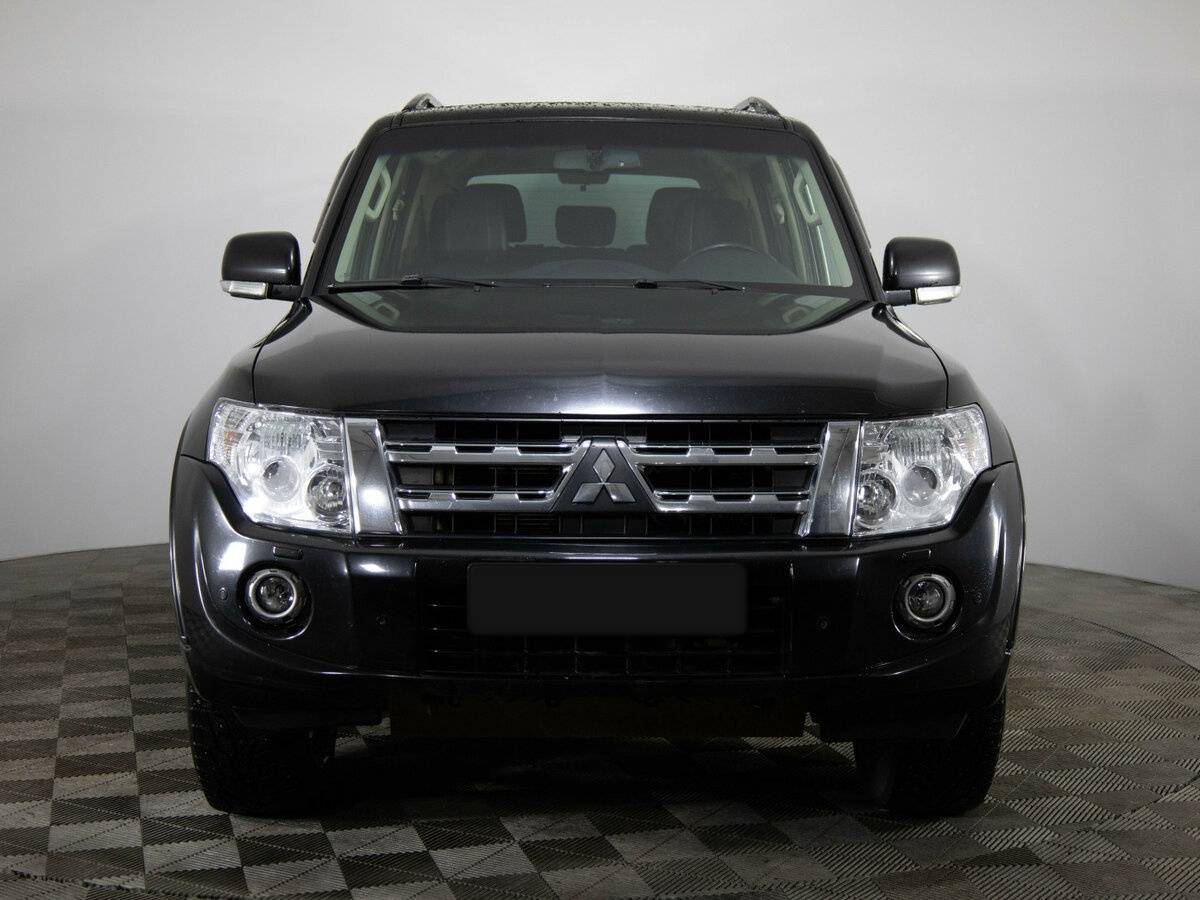 Mitsubishi Pajero с пробегом — 2013 год. Фото: #1