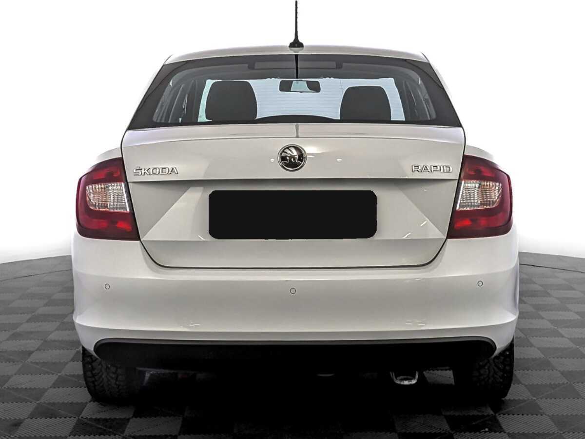 Skoda Rapid с пробегом — 2019 год. Фото: #5
