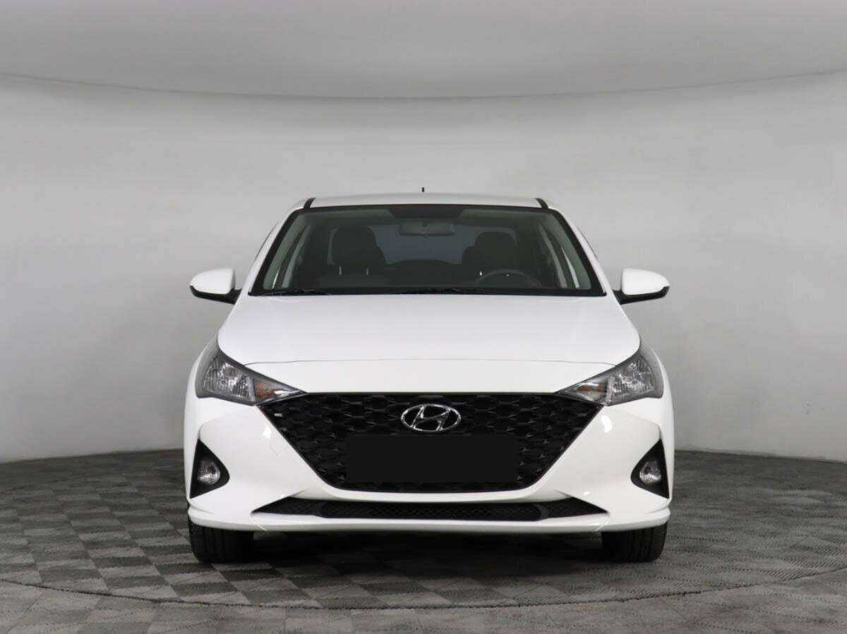 Hyundai Solaris с пробегом — 2021 год. Фото: #1