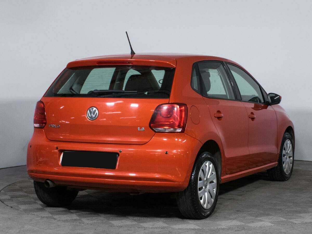 Volkswagen Polo с пробегом — 2012 год. Фото: #4