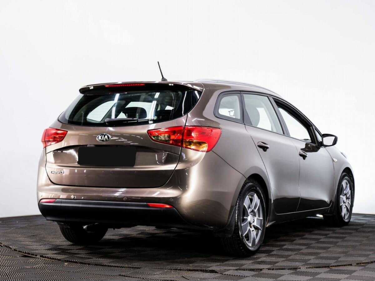 Kia Ceed с пробегом — 2013 год. Фото: #5