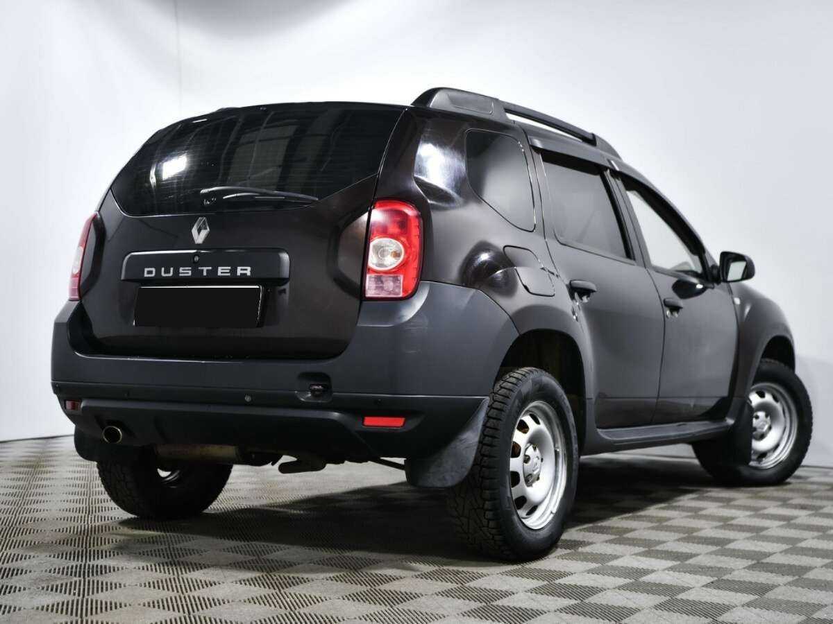Renault Duster с пробегом — 2014 год. Фото: #3