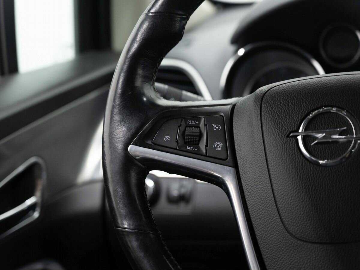 Opel Mokka с пробегом — 2014 год. Фото: #14