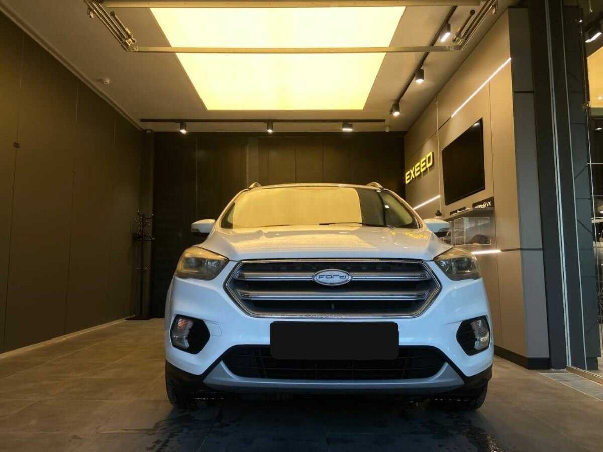 Ford Kuga с пробегом — 2018 год. Фото: #0