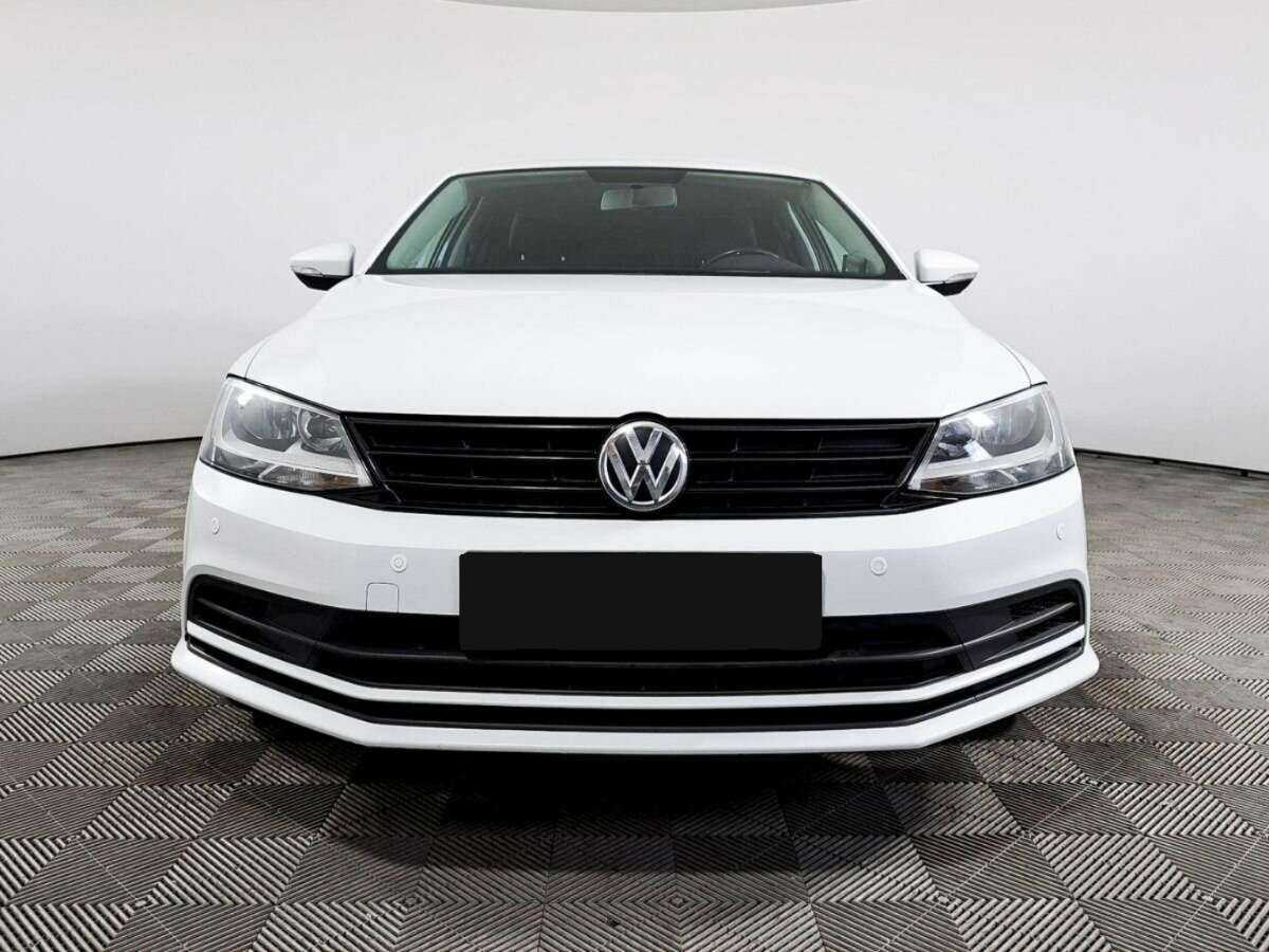 Volkswagen Jetta с пробегом — 2018 год. Фото: #1