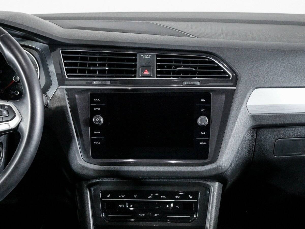 Volkswagen Tiguan с пробегом — 2021 год. Фото: #12