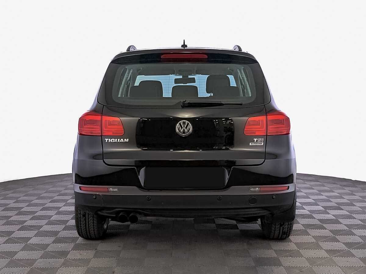 Volkswagen Tiguan с пробегом — 2015 год. Фото: #5