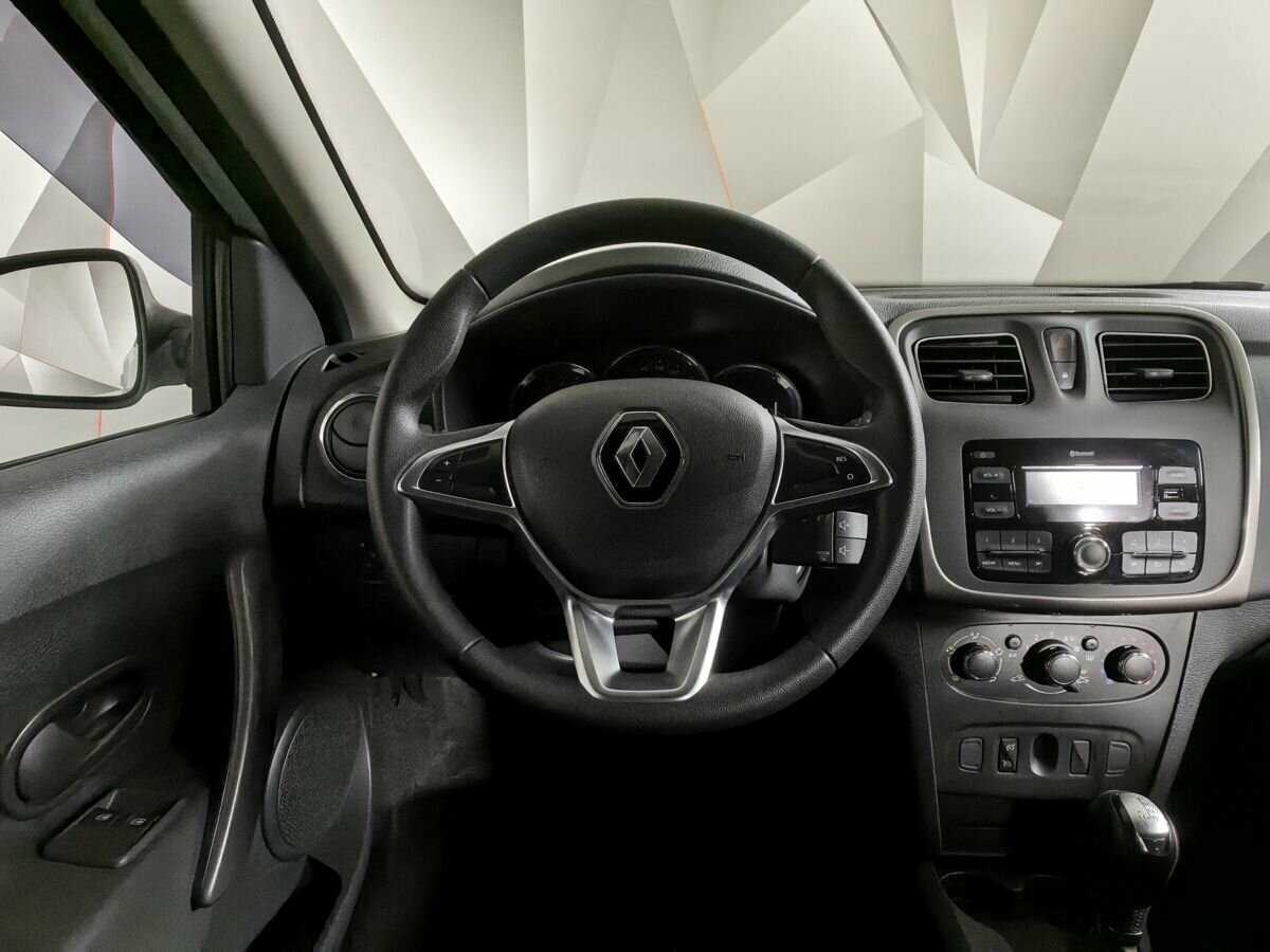 Renault Sandero с пробегом — 2019 год. Фото: #14