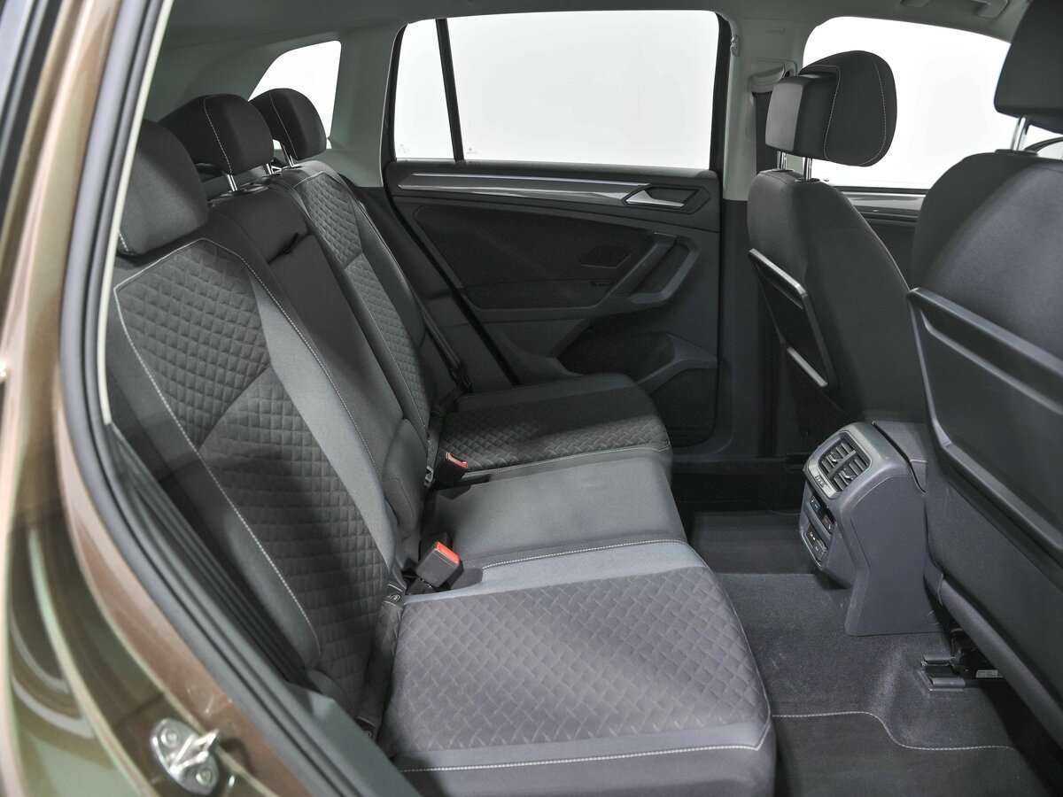 Volkswagen Tiguan с пробегом — 2018 год. Фото: #13