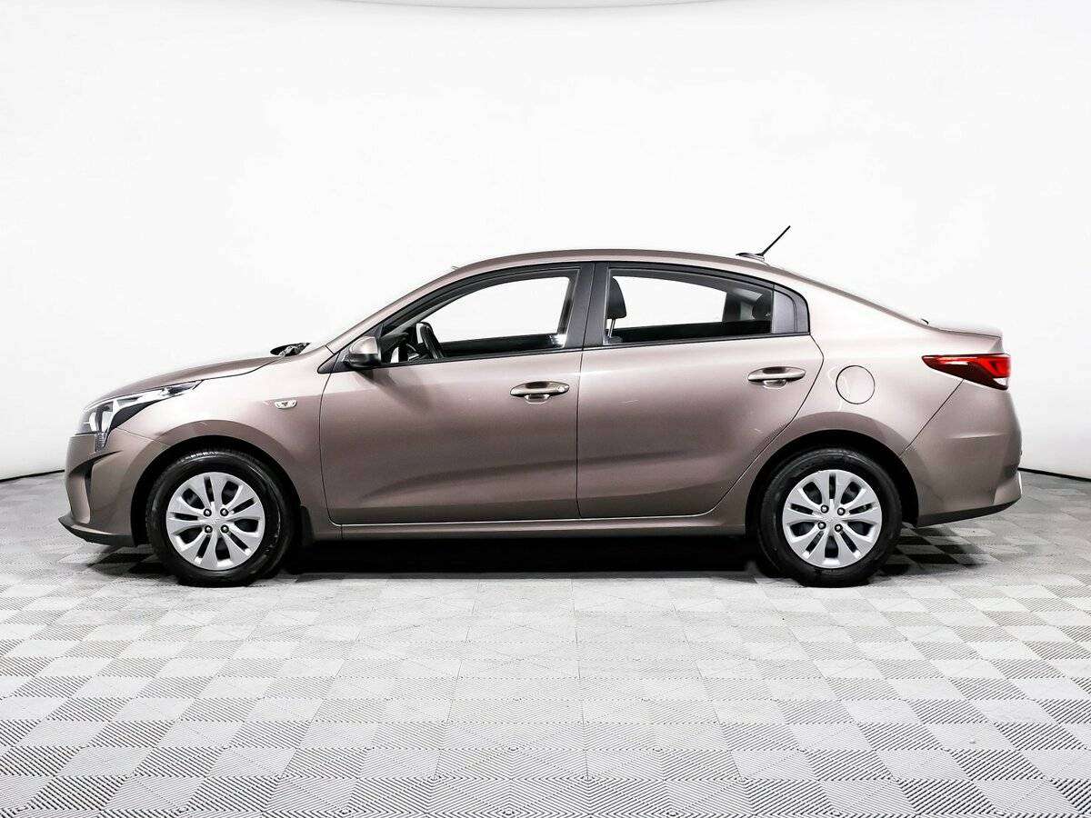 Kia Rio с пробегом — 2021 год. Фото: #6