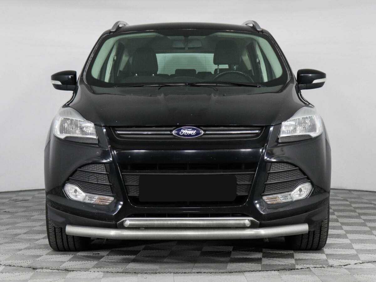 Ford Kuga с пробегом — 2015 год. Фото: #1