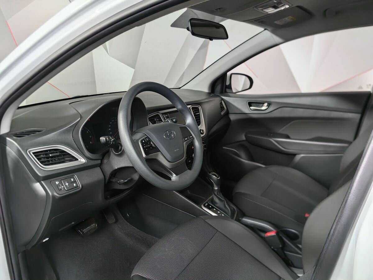 Hyundai Solaris с пробегом — 2019 год. Фото: #13