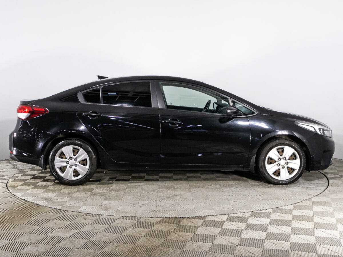 Kia Cerato с пробегом — 2018 год. Фото: #3