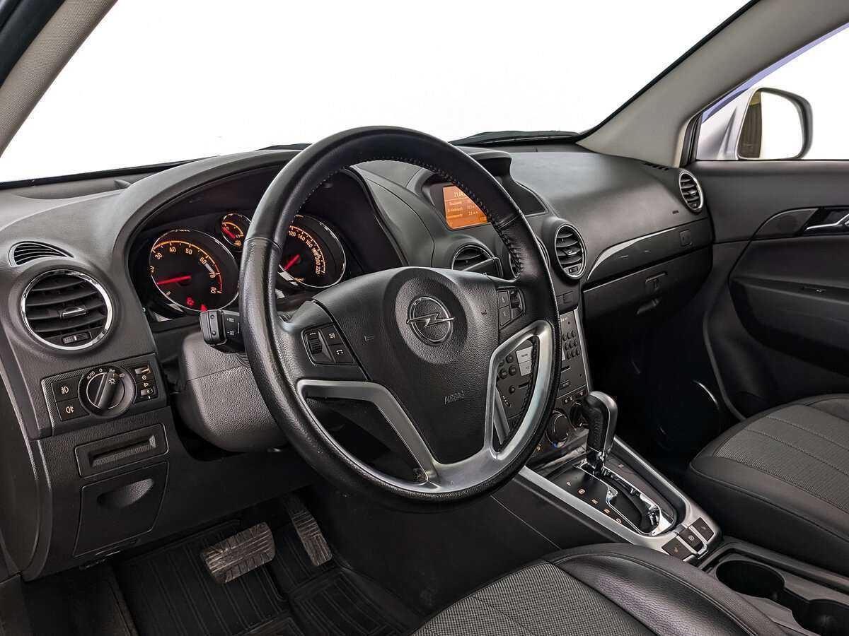 Opel Antara с пробегом — 2013 год. Фото: #13