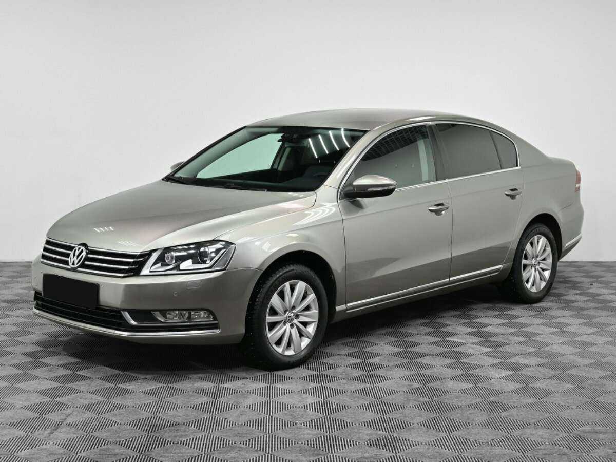 Volkswagen Passat с пробегом — 2014 год. Фото: #0