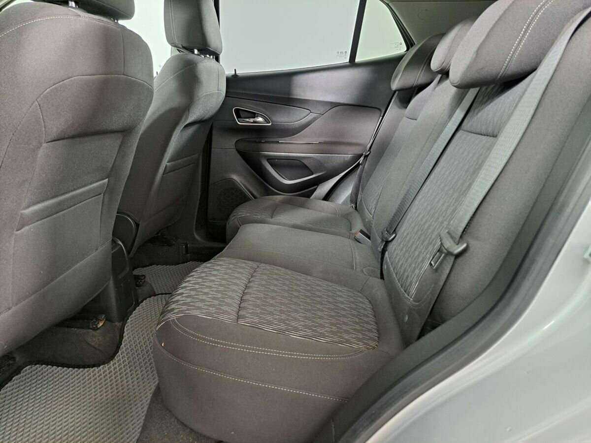 Opel Mokka с пробегом — 2013 год. Фото: #7