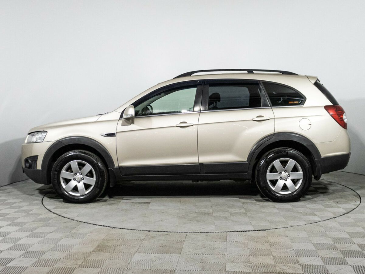 Chevrolet Captiva с пробегом — 2012 год. Фото: #7