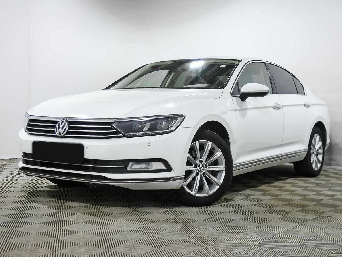 Volkswagen Passat с пробегом — 2016 год. Фото: #0