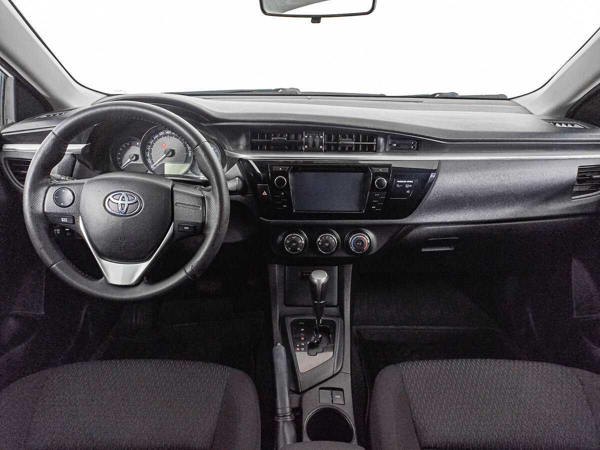 Toyota Corolla с пробегом — 2013 год. Фото: #13