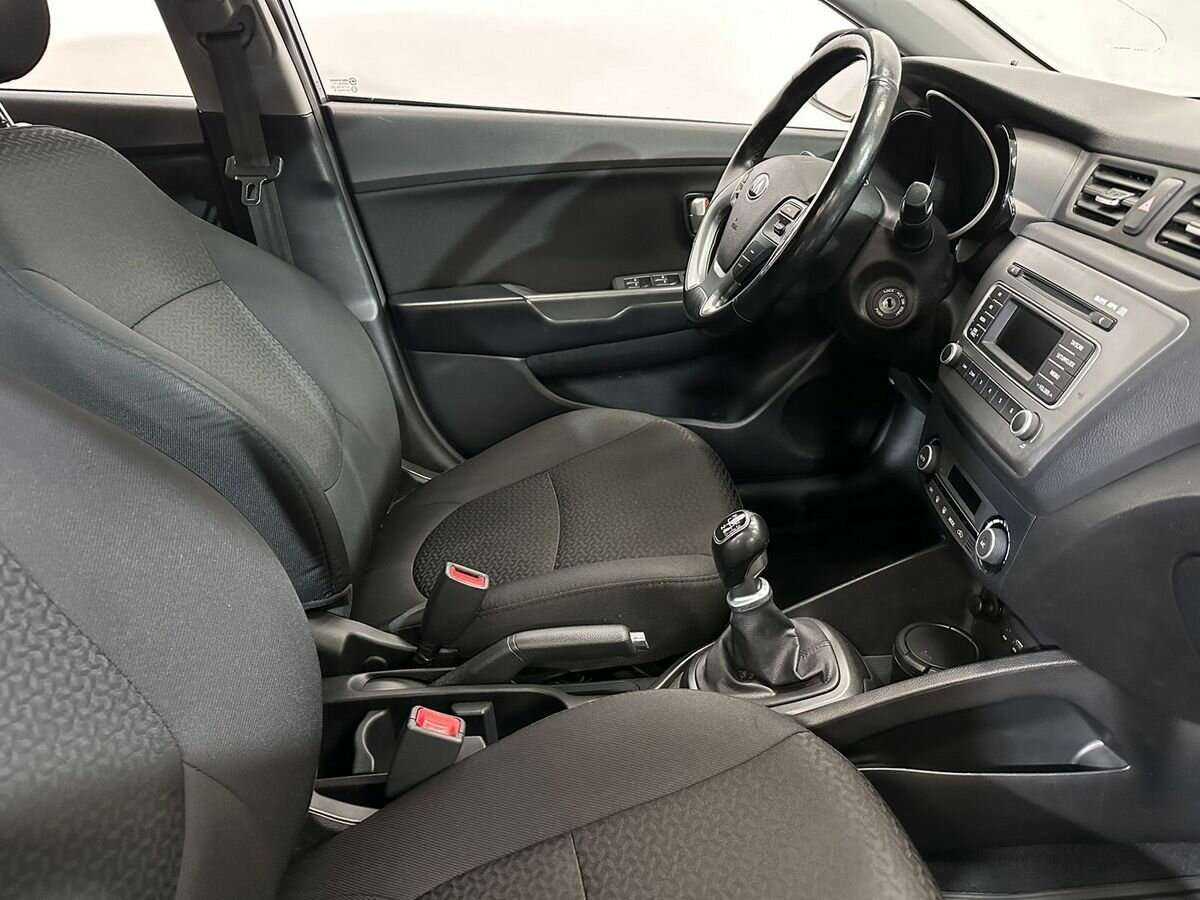 Kia Rio с пробегом — 2016 год. Фото: #9